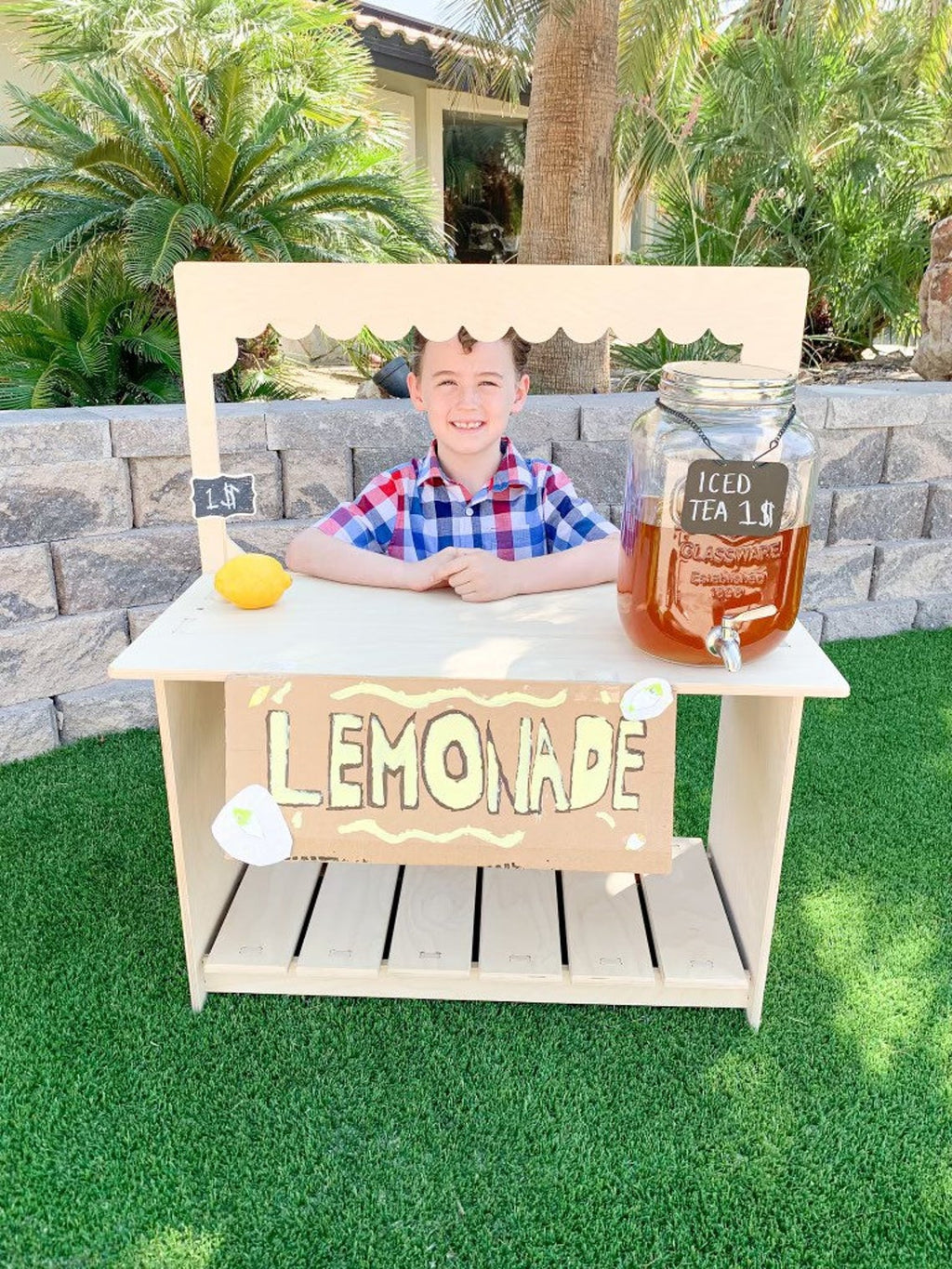PAIGE – Lemonade Stand