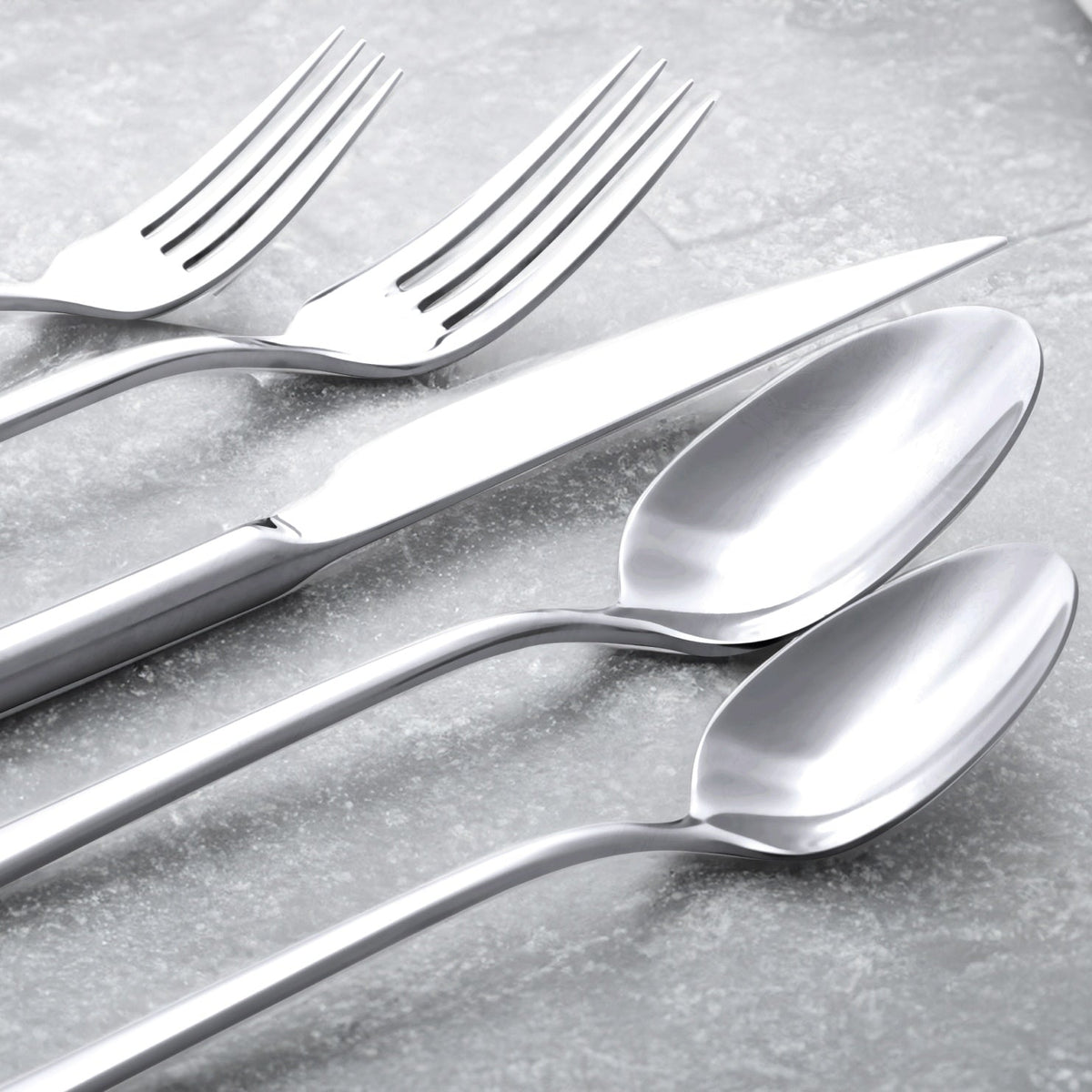 Emilia Mirror 20 – Piece Flatware Set