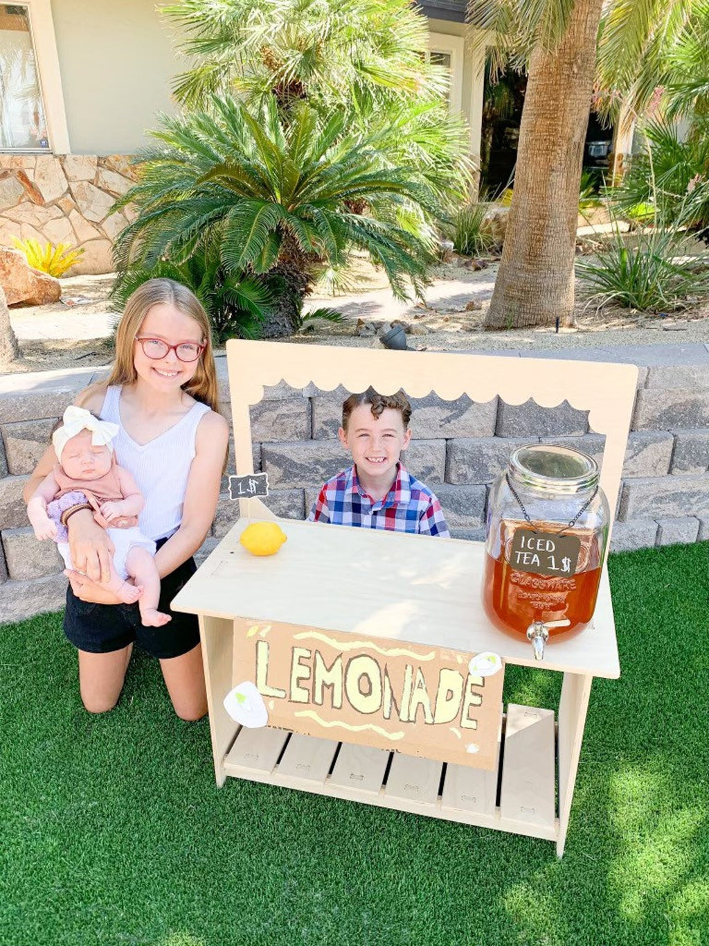 PAIGE – Lemonade Stand