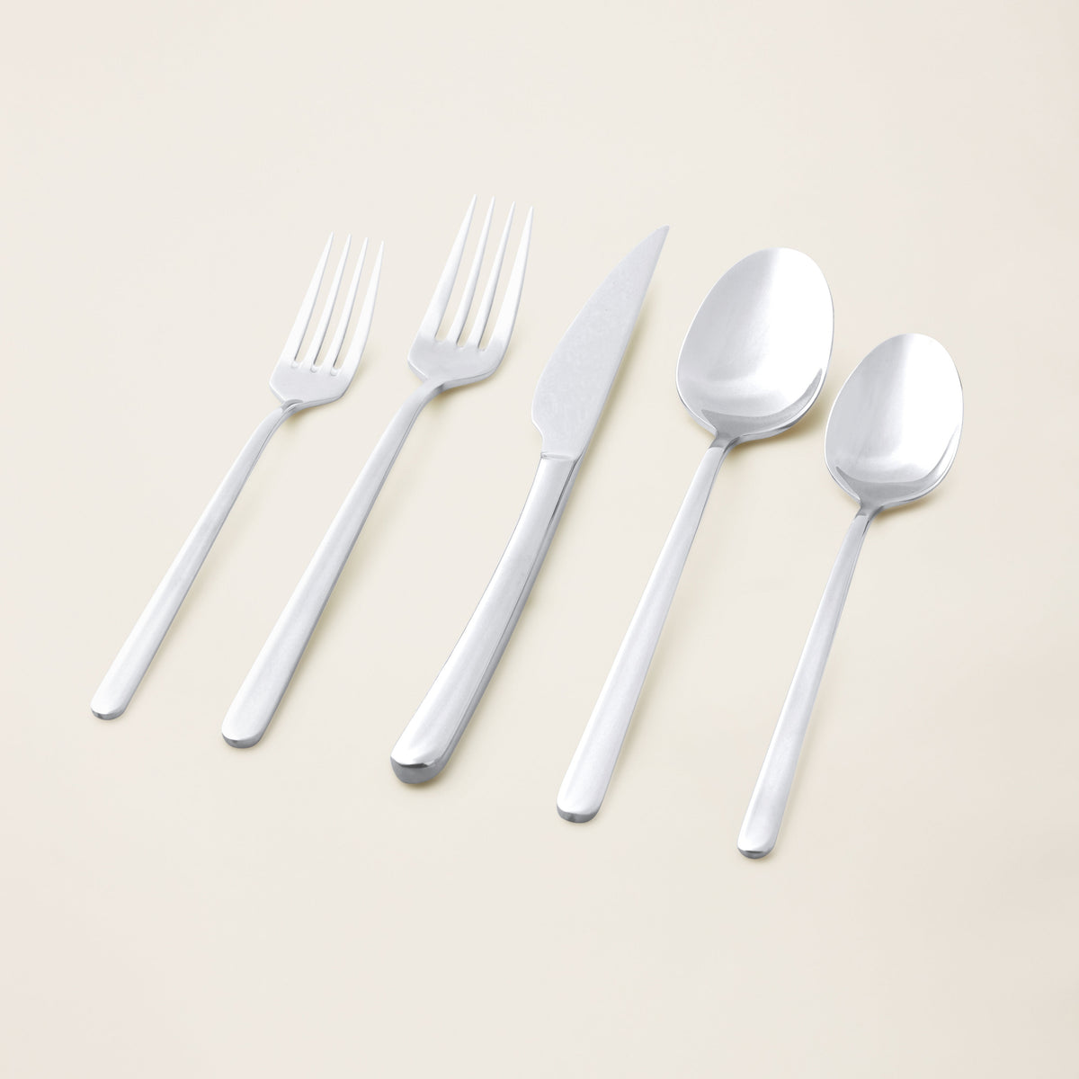 Emilia Mirror 20 – Piece Flatware Set