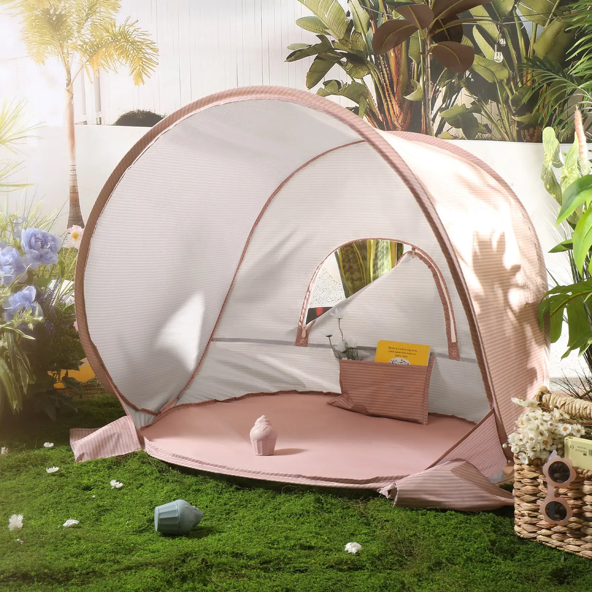 Tiny Land® One – Stop Beach Toy & Tent Set