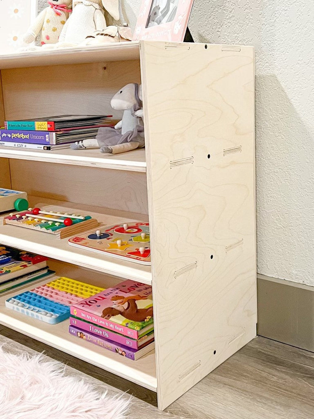 VIOLET – Toy Shelf