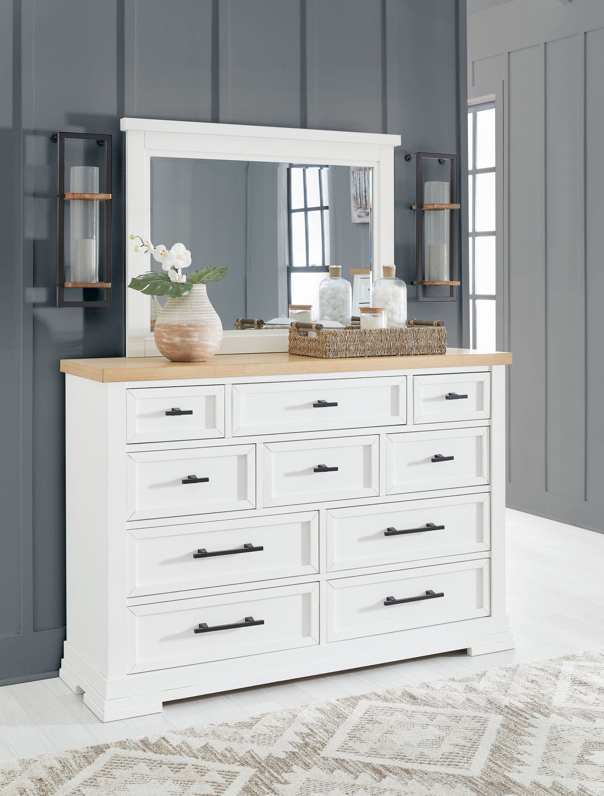 Ashbryn – Panel Storage Bedroom Set