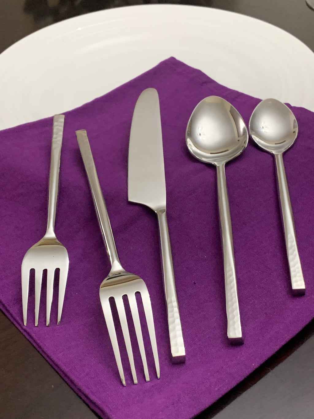 Vibhsa 20 Piece Flatware Set, Service for 4 – Silver
