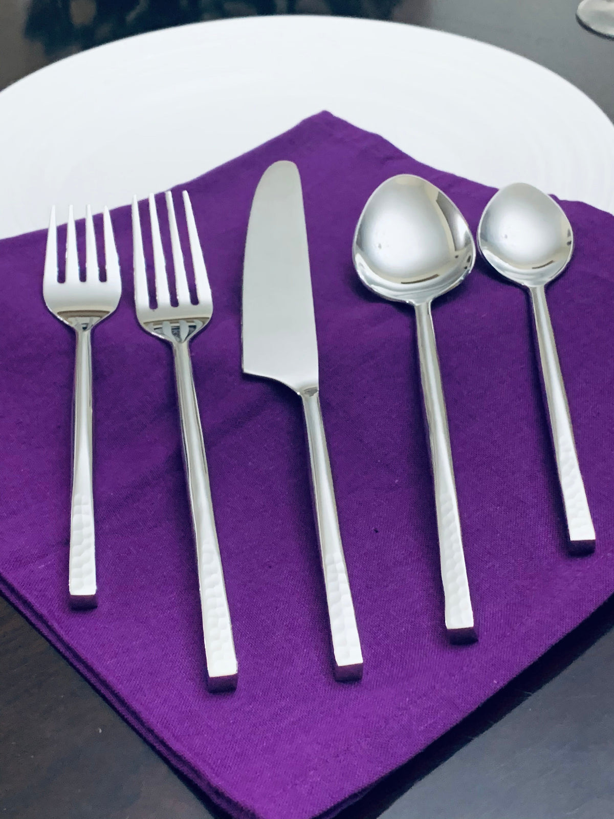 Vibhsa 20 Piece Flatware Set, Service for 4 – Silver