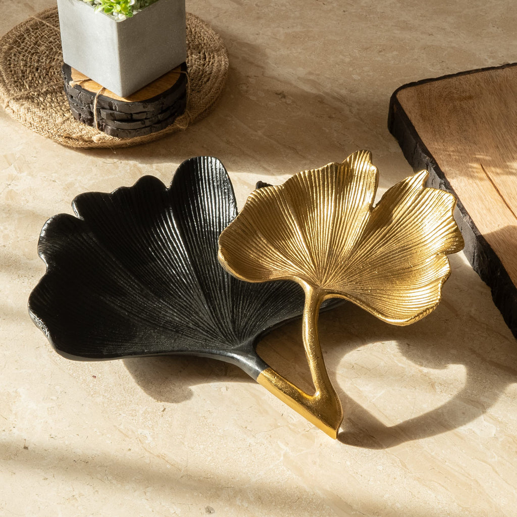 Black & Gold Ginkgo Leaf Tray, 2 – Tier Centerpiece