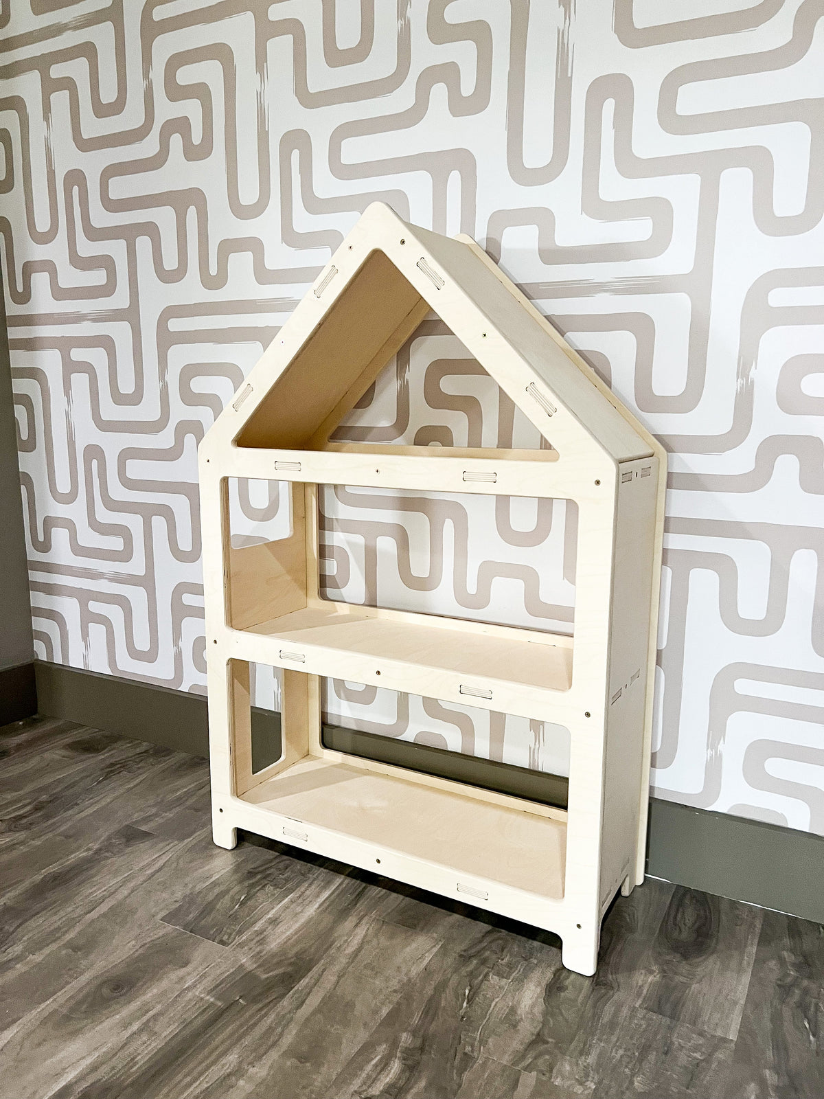 DOLLY – House Bookshelf