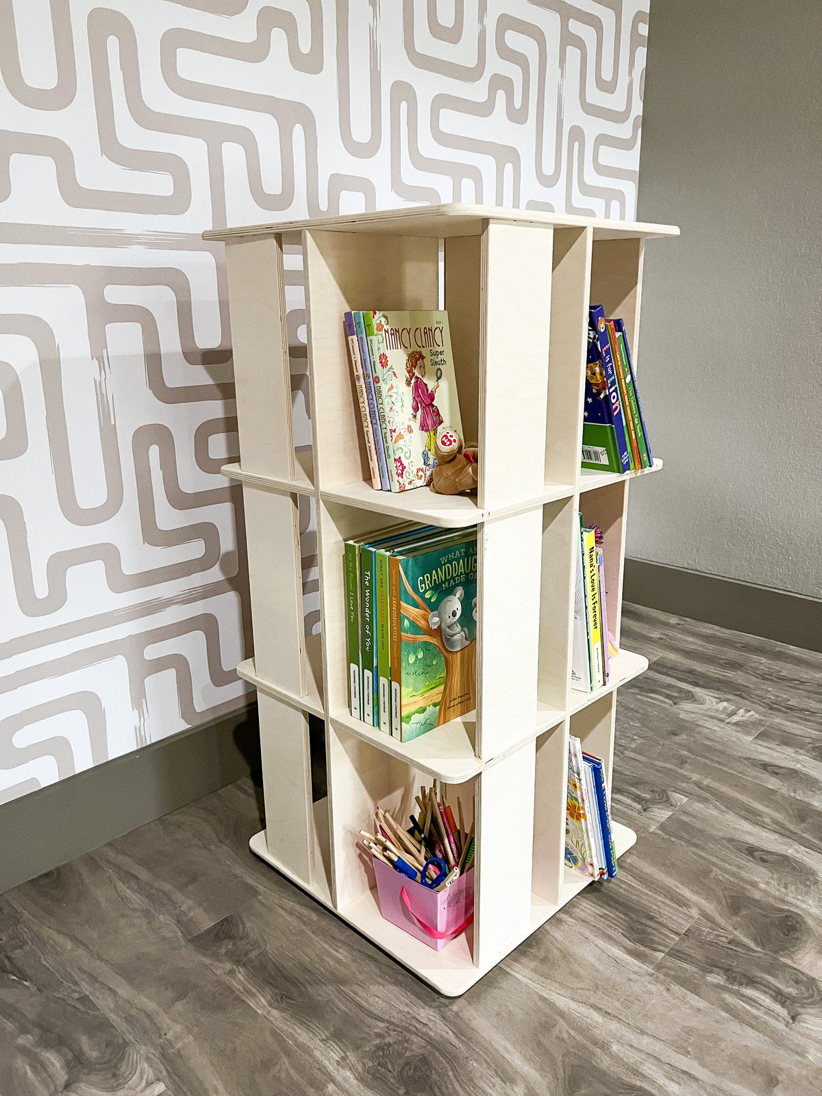 LAZY SUZAN – Rotating Bookshelf