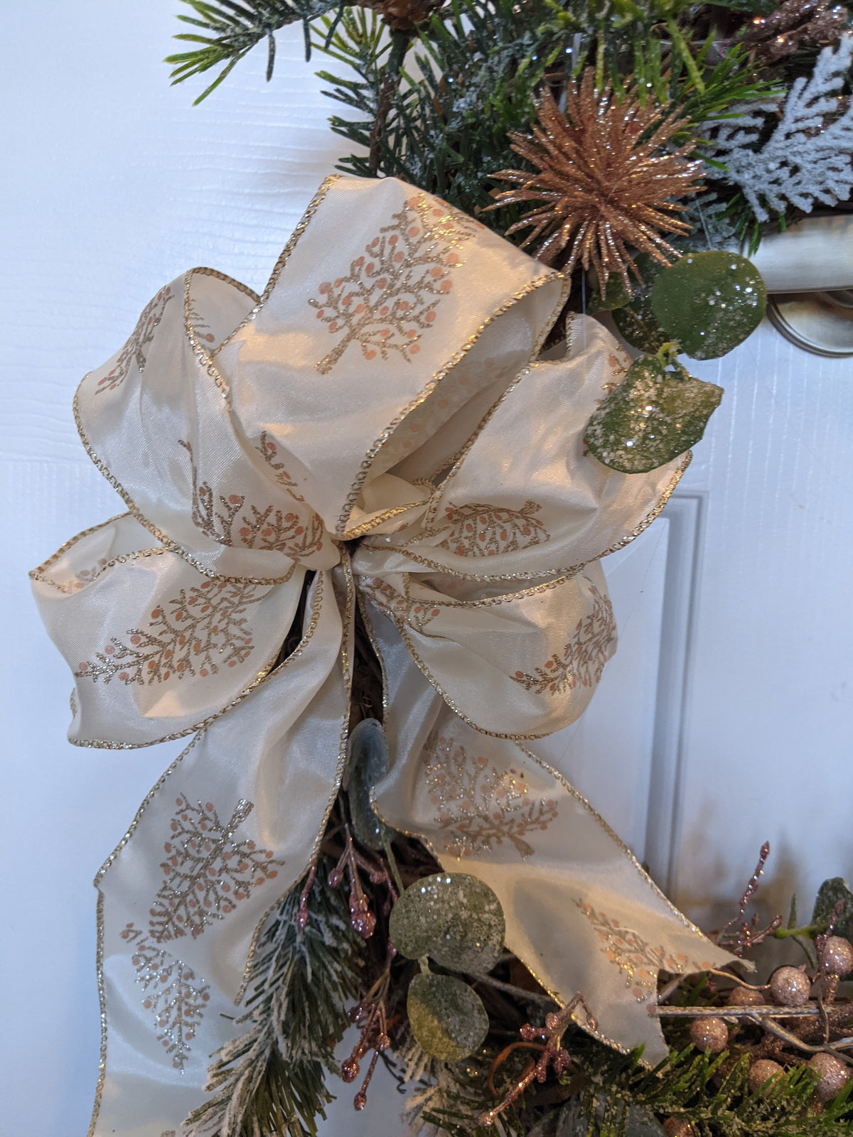 handmade 18 inch grapevine wreath with oretty shades of pink and
