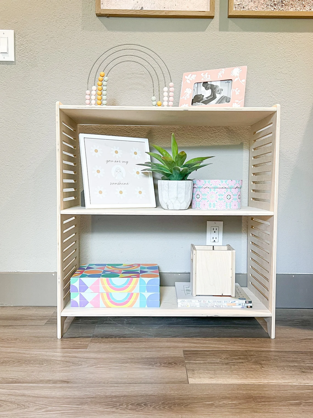 SPARROW – Medium Toy Shelf