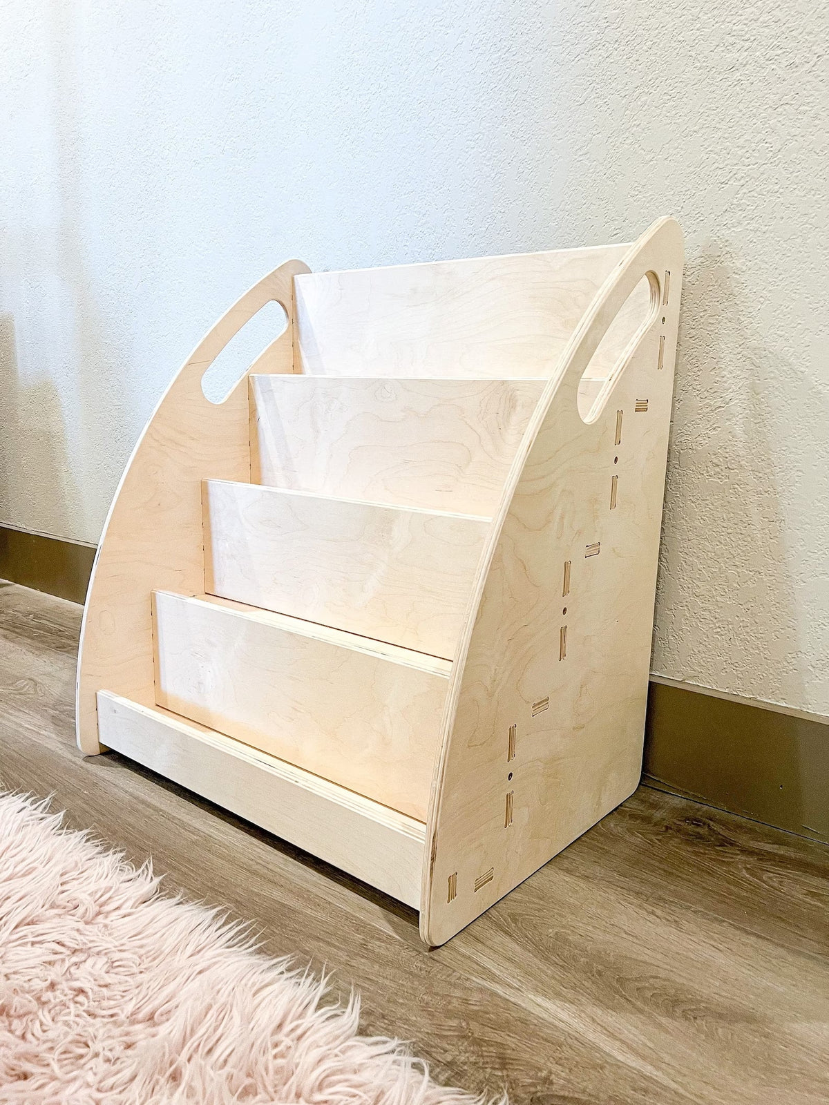 SARAFINA – Bookshelf