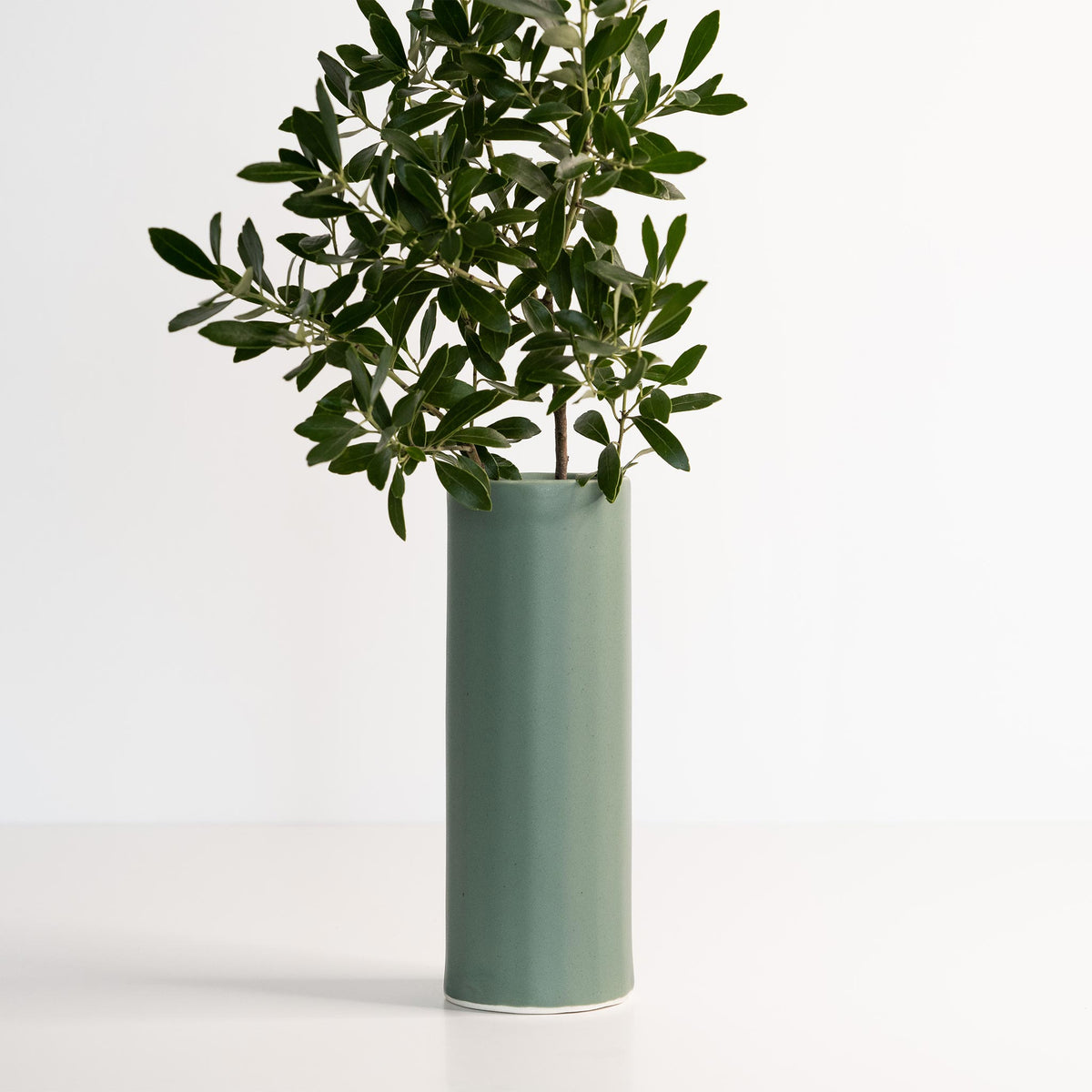 Bloom Vase – Handmade Porcelain Flower Vase