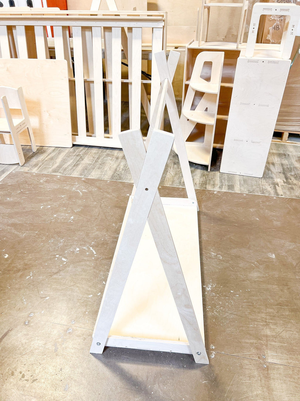 TILLY – Clothing Rack