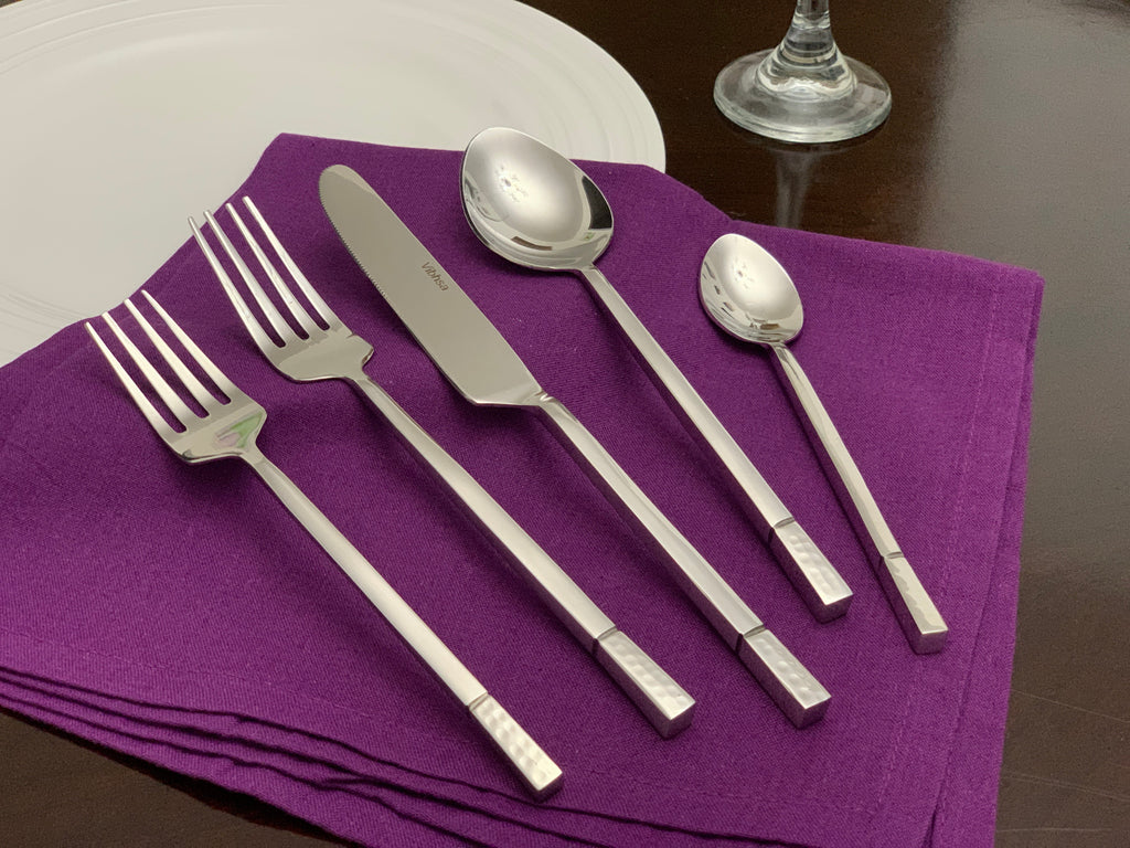 Vibhsa Flatware set of 20 Pieces Silver Stainless Steel Modern Design