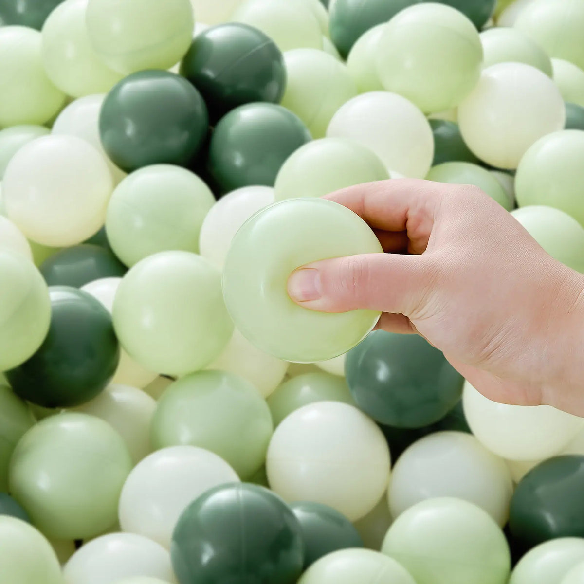 Tiny Land® Ocean Ball – 200 pcs with Varied Colors