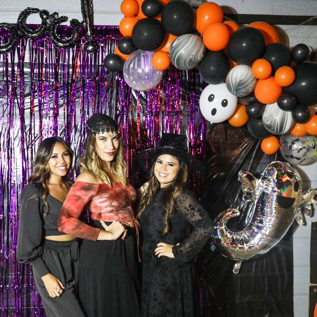 Classic Halloween Balloon Garland Kit – Black, Orange, Ghost & Bats
