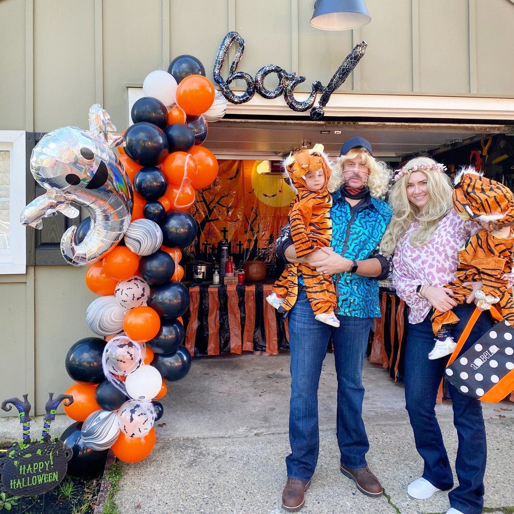 Classic Halloween Balloon Garland Kit – Black, Orange, Ghost & Bats