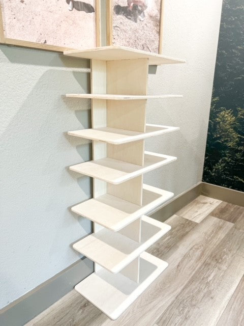 CARRIE – Shoe Tower
