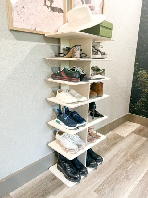 CARRIE – Shoe Tower