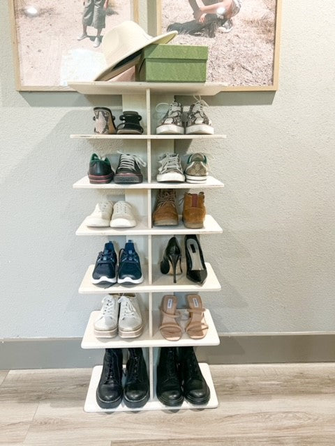 CARRIE – Shoe Tower