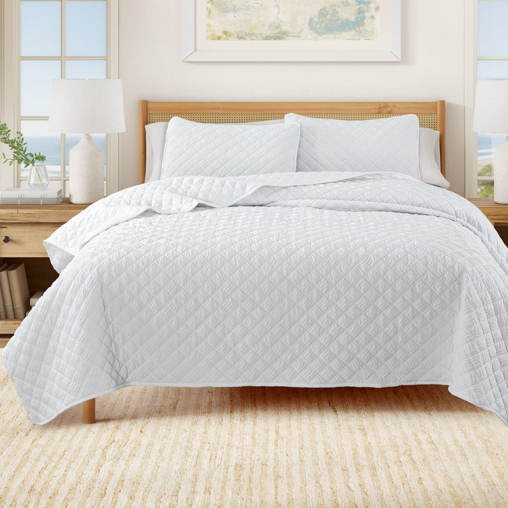 Diamond Embossed Quilt Set – Diamond Microsculpt Collection