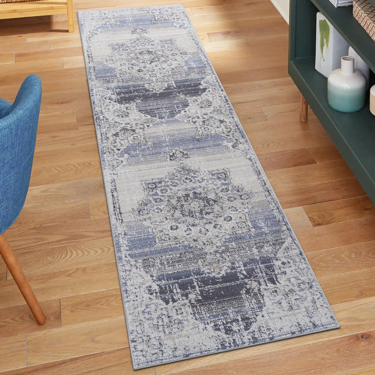 Naar Payas Collection Cream/Blue Medallion Area Rug