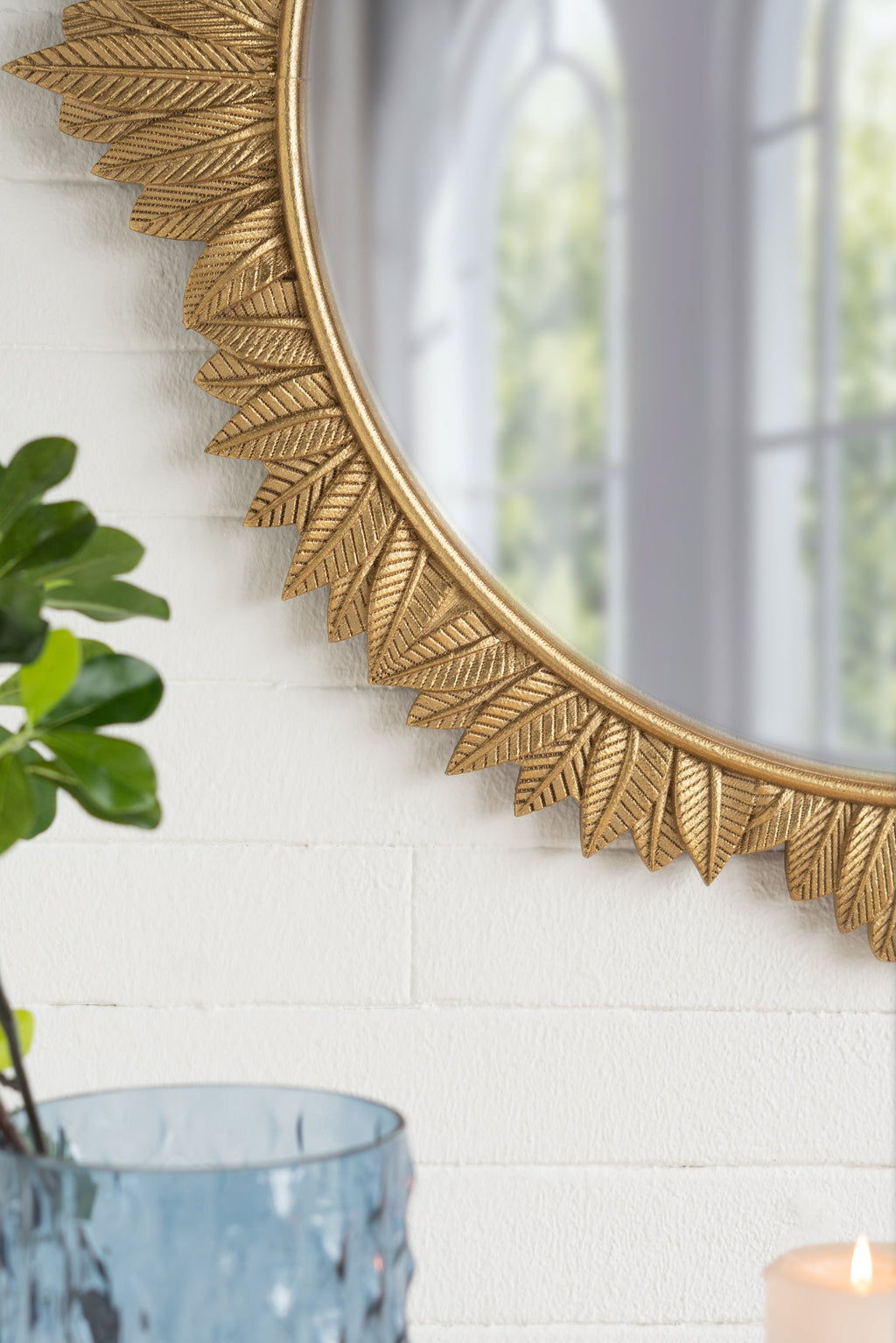 Ornate Rococo – Style Round Wall Mirror, Gold, 35.5 × 31.5 in
