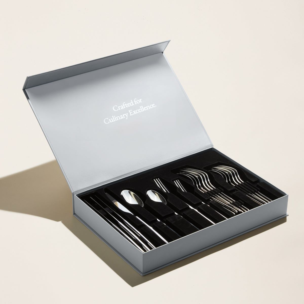 Emilia Mirror 20 – Piece Flatware Set