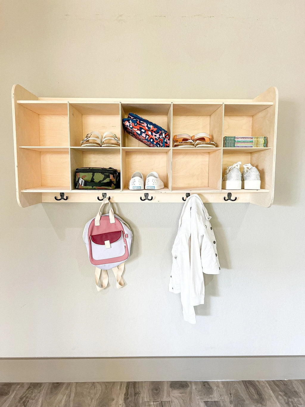 CARLY – Wall Mounted Organizer