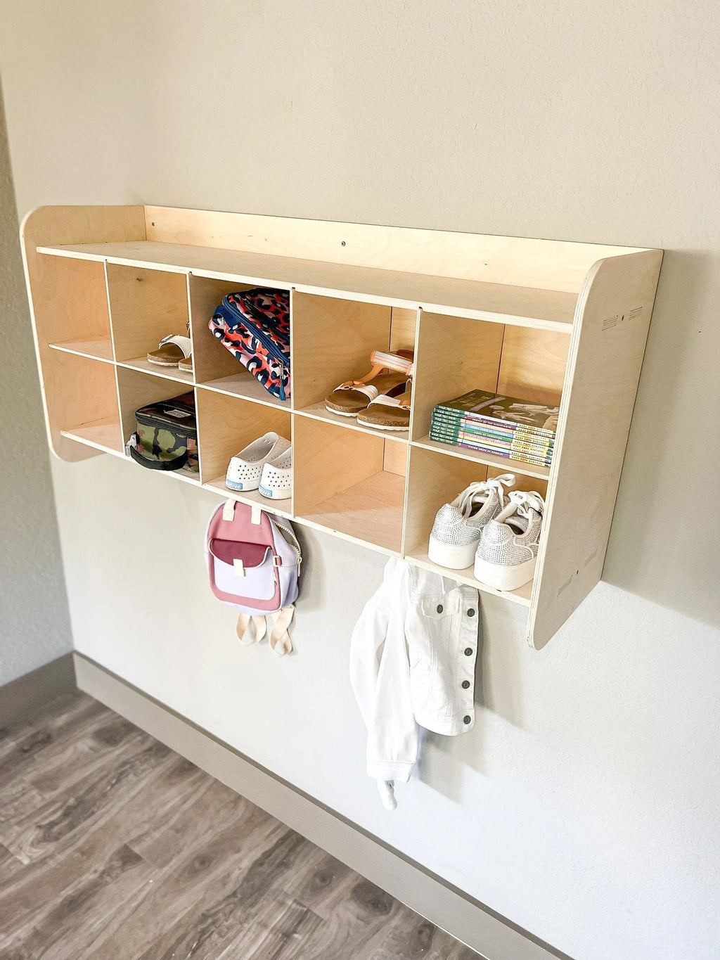 CARLY – Wall Mounted Organizer