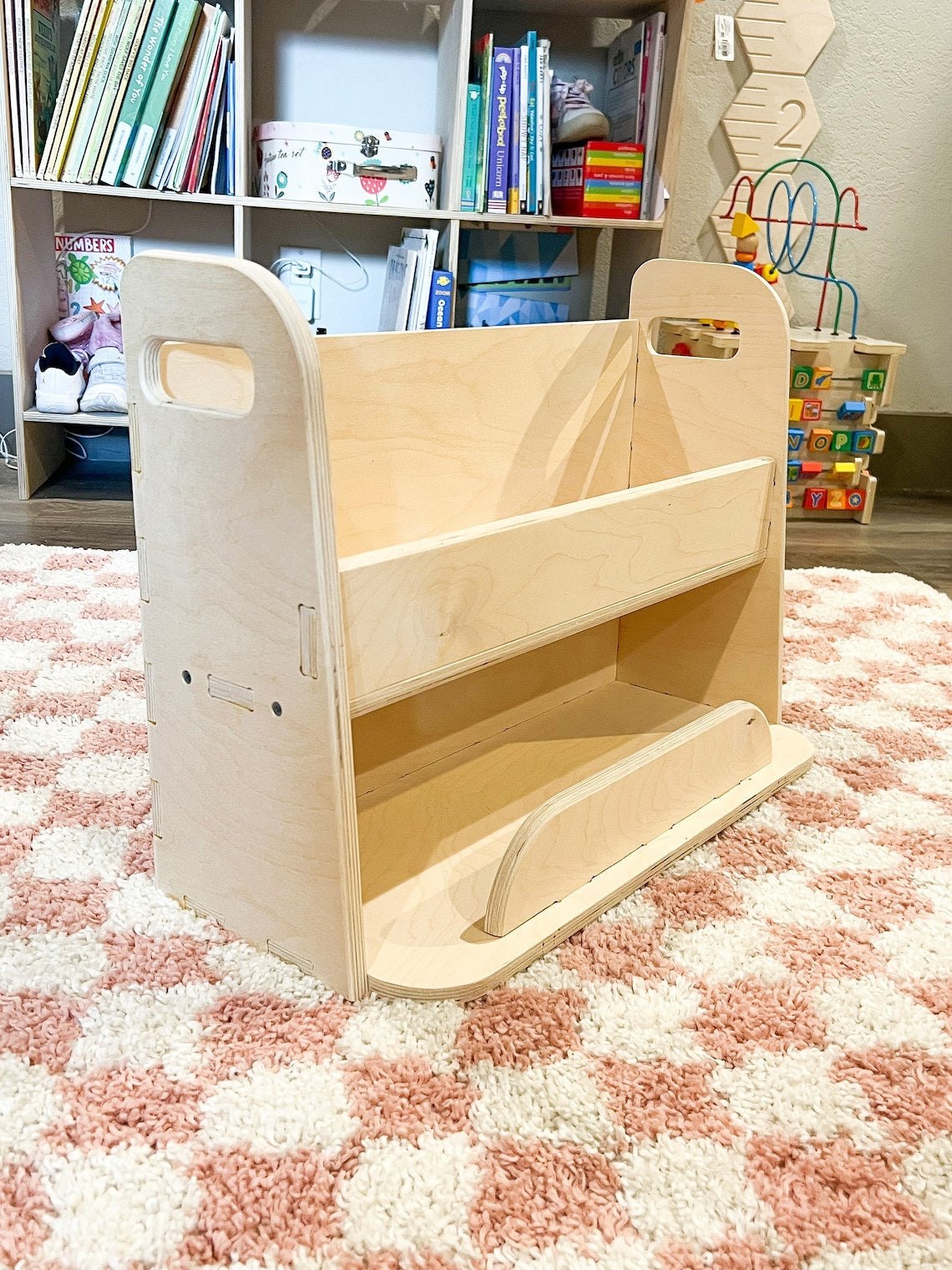 JANINE – Portable Bookshelf