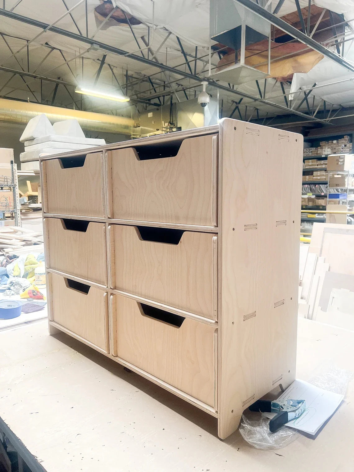 LALA – Dresser