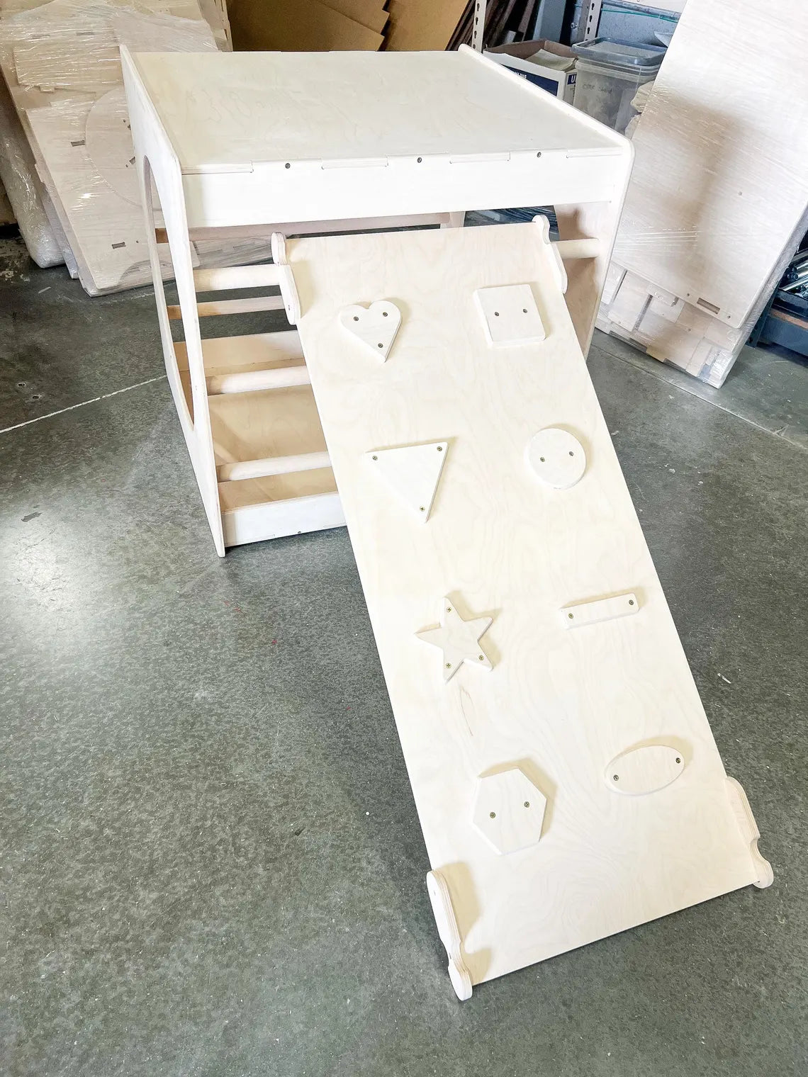 BECCA – 29in Climbing Cube