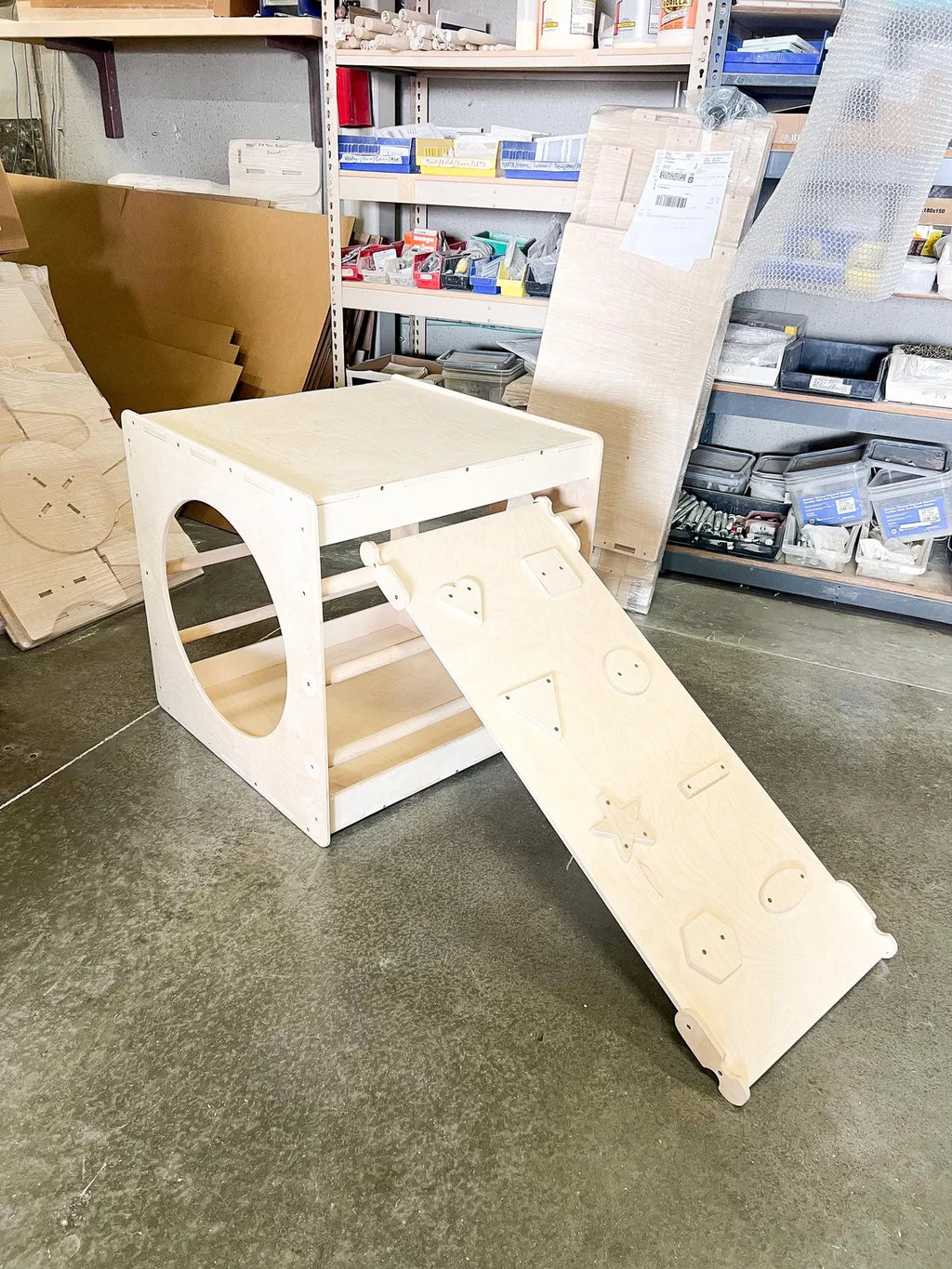 BECCA – 29in Climbing Cube