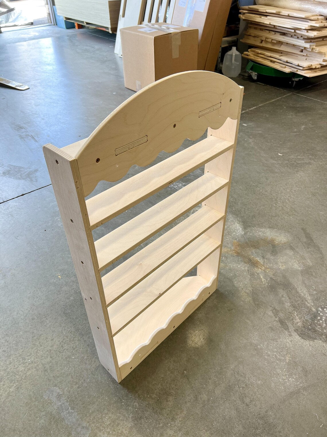 REMI – Tonie Shelf