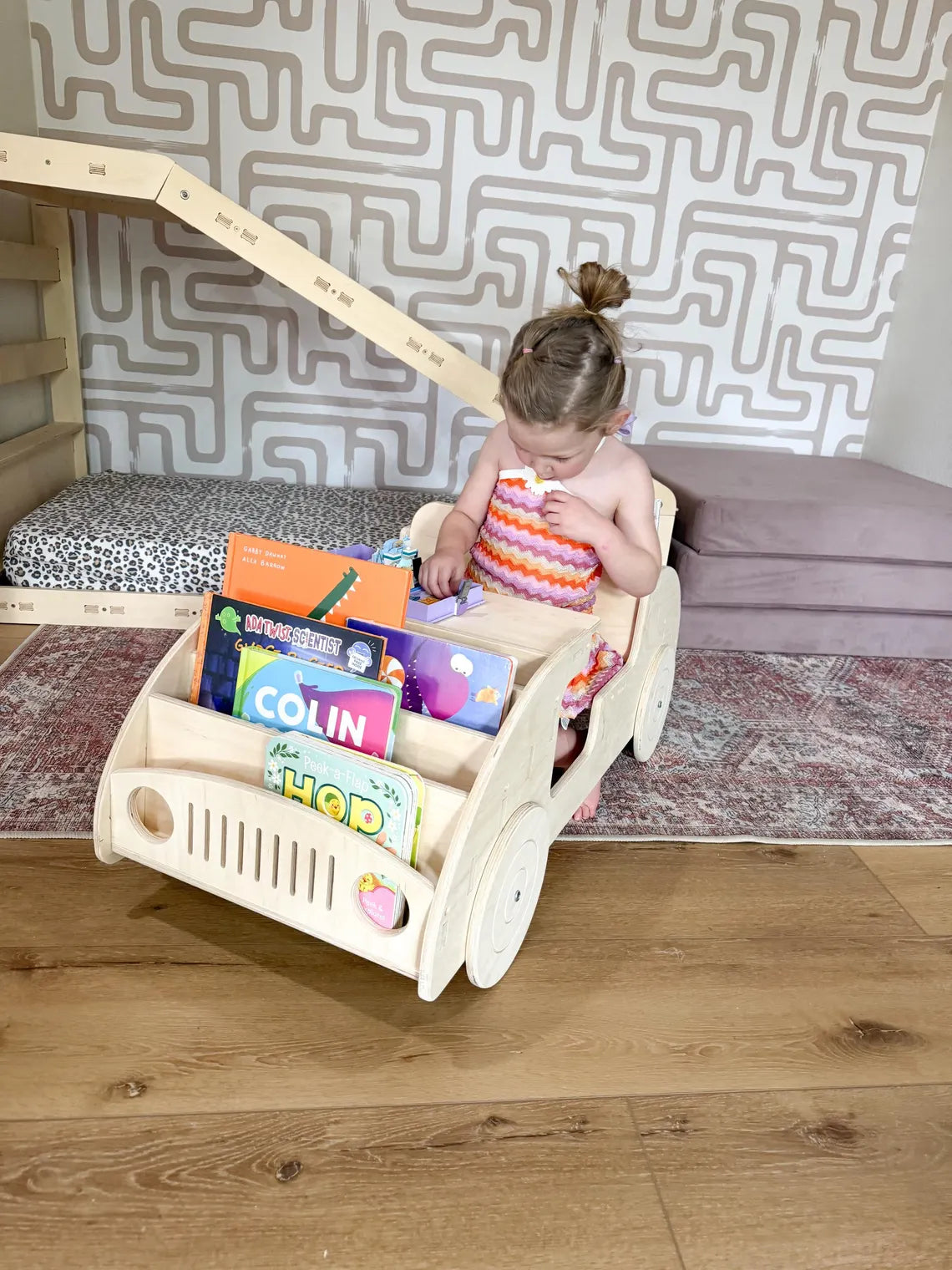FELIX – Car Inspired Double Sided Bookshelf