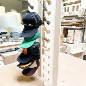 HAT TRICK – 11 Hat Rack