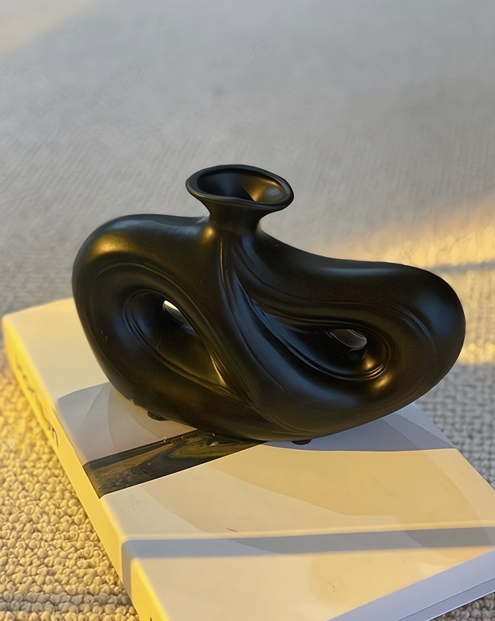 Handmade Contemporary Abstract Ceramic Black Flower Vase – Decorative