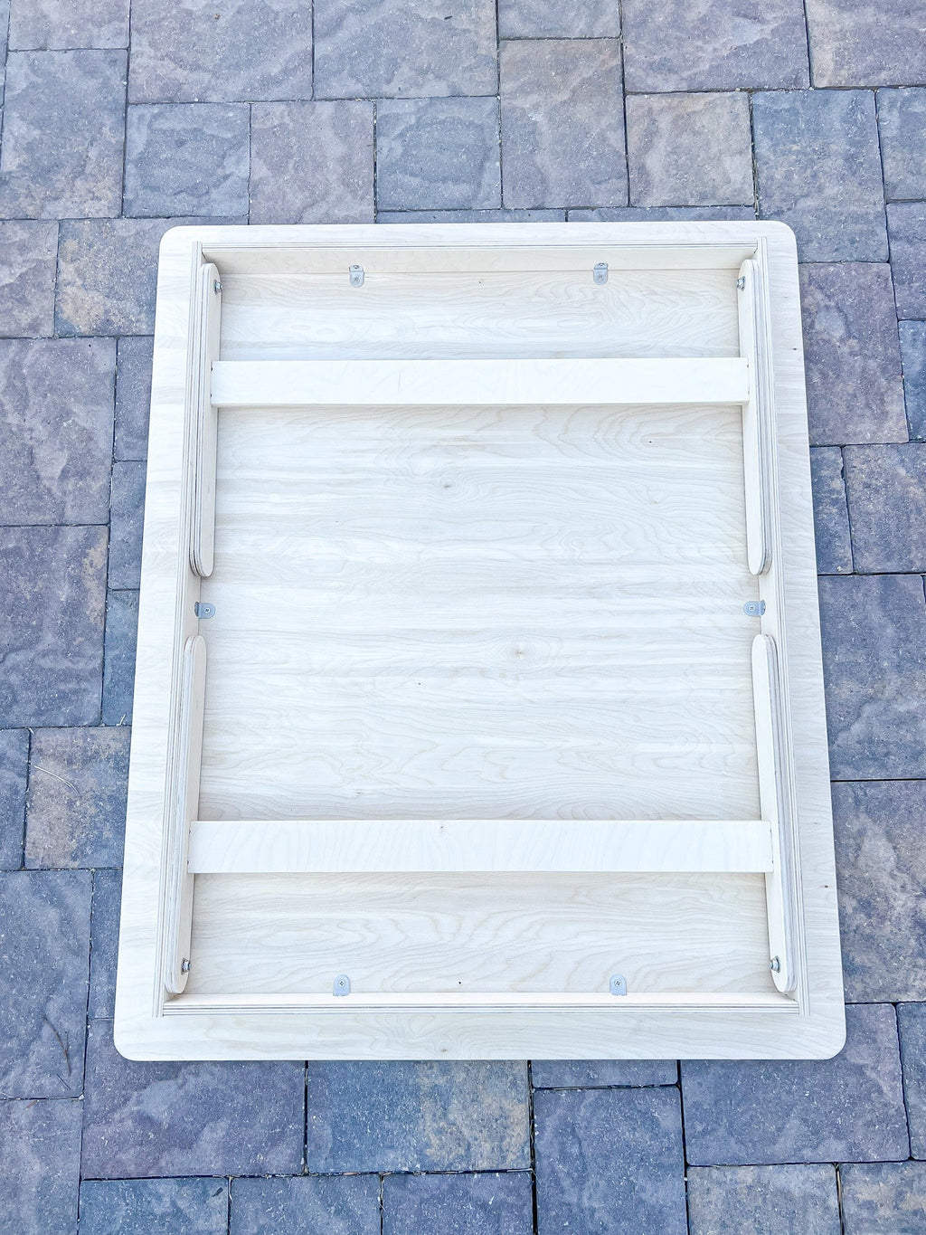 LESLIE – Foldable Picnic Table