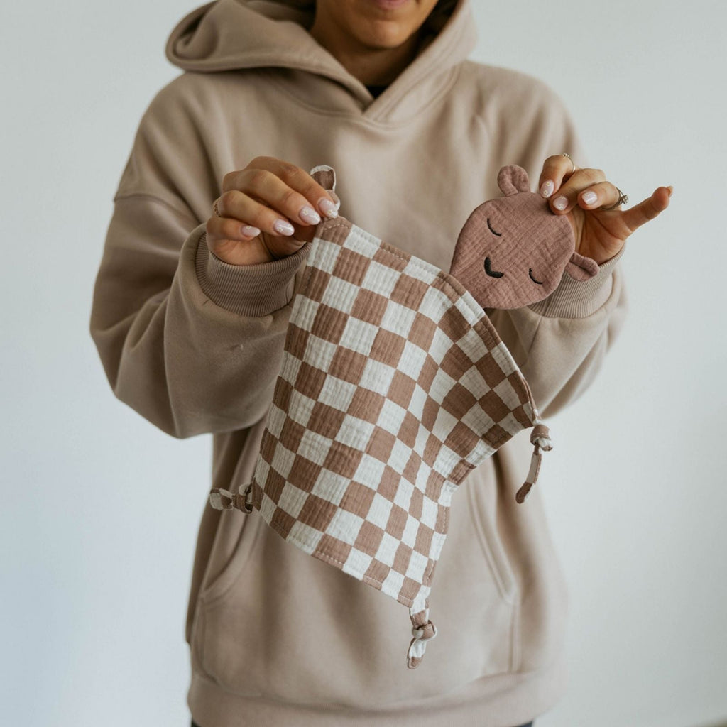 100% Muslin Lovey – Rosewood Checker
