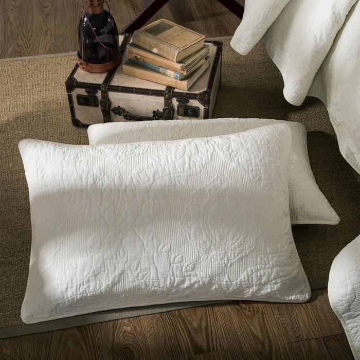 Tache Cotton Ivory White Paisley Damask Matelassé Powder Snow Pillow Sham (JHW – 643)
