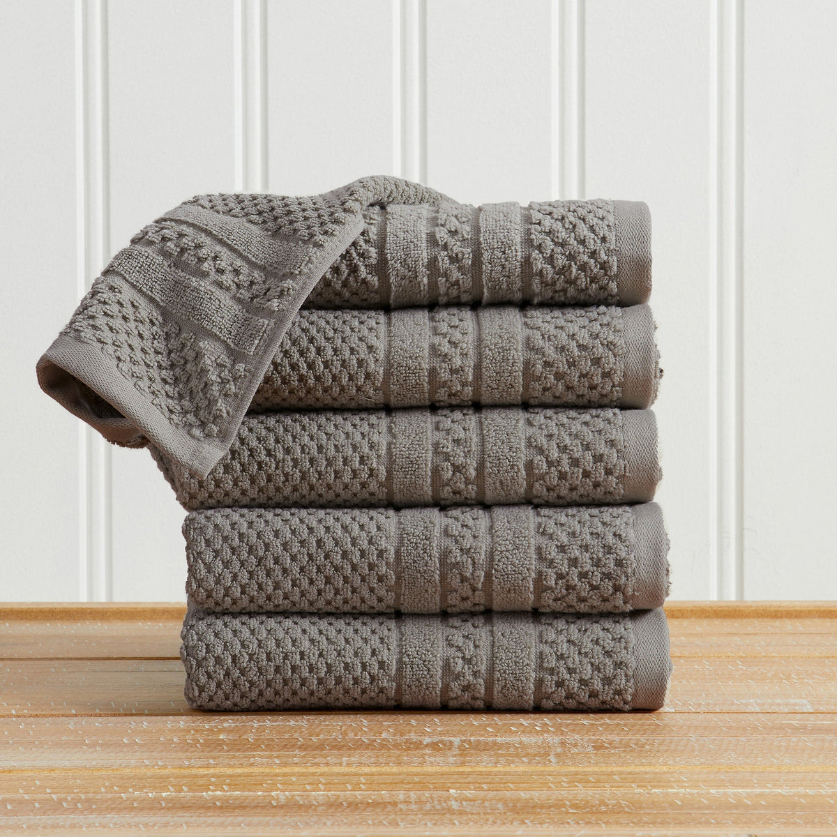 100% Cotton Checkered Jacquard Bath Towel Set – Giuliana Collection
